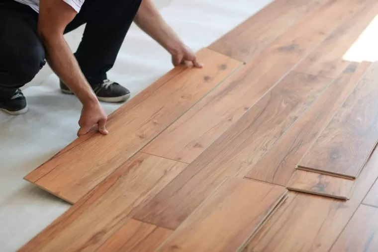 Pose de parquet flottant, Pégomas, Durieu Peinture